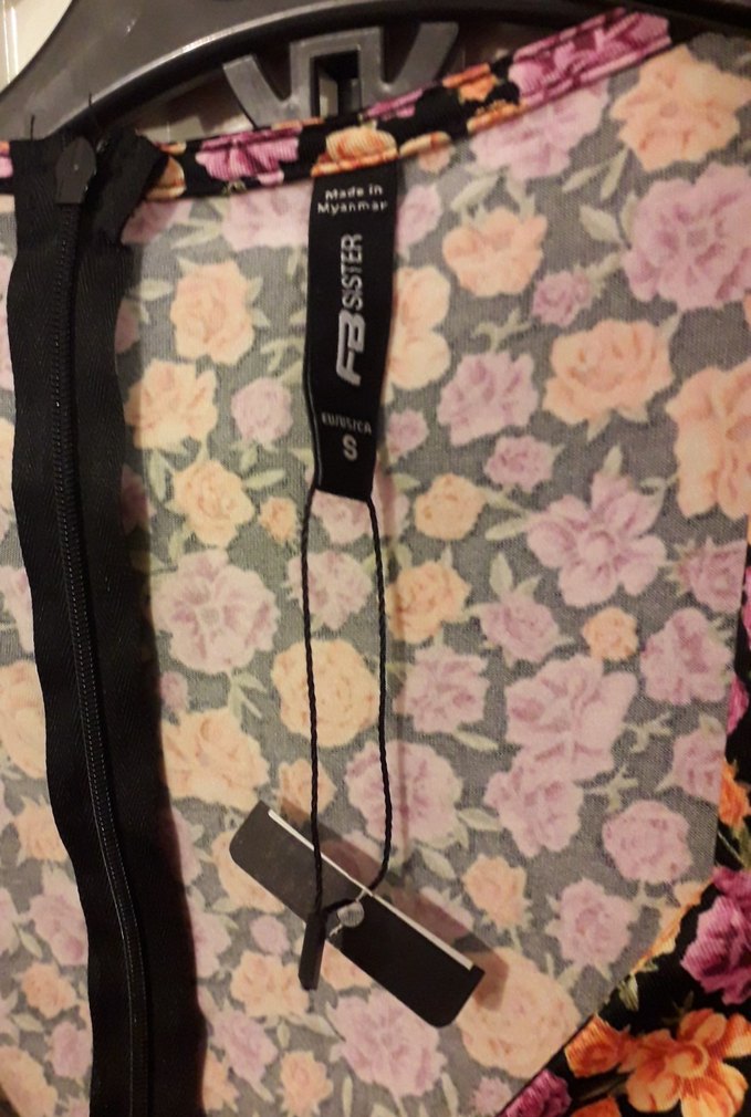 V Yaka Çiçek Desenli Uzun Kollu tulum - Görsel 4