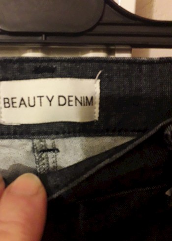 BEAUTY DENIM Kadın Denim Kemerli Bermuda Şort - Görsel 3