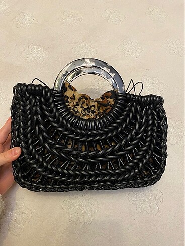 Valentino Macrame el islemesi