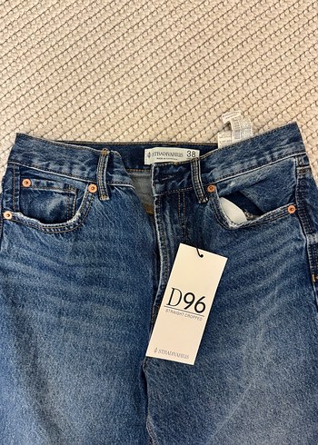 Stradivarius Kadın Mavi Denim Midi Jean