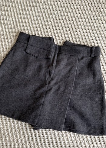 Gri Kemerli Mini Etek