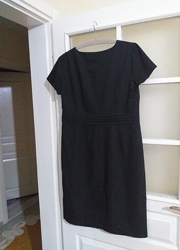 44 Beden siyah Renk 44 beden kumaş elbise