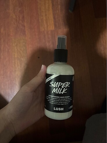  Beden Lush super milk