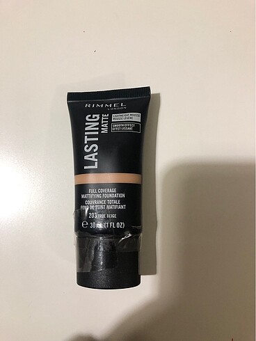 Rimmel london lasting matte Fondöten 203 true beige