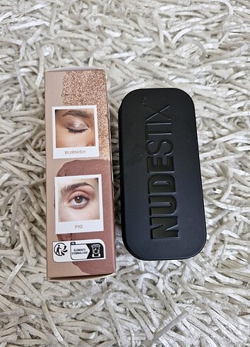  Beden Nudestix krem far seti