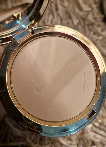 Beden Renk Clarins pudra