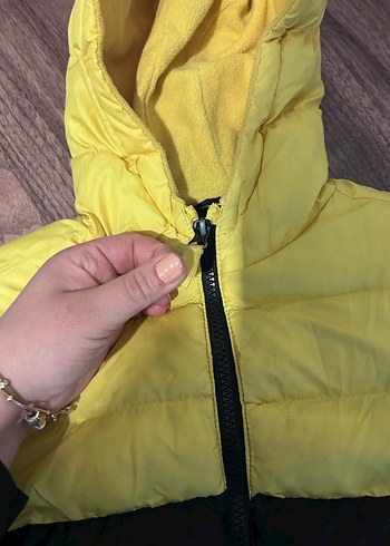 Sarı-siyah Kapüşonlu Erkek Çocuk Mont - Görsel 5