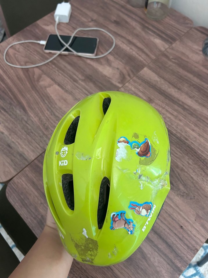 Yeşil Renkli Punk Tarzı Motosiklet Kaskı - Görsel 2