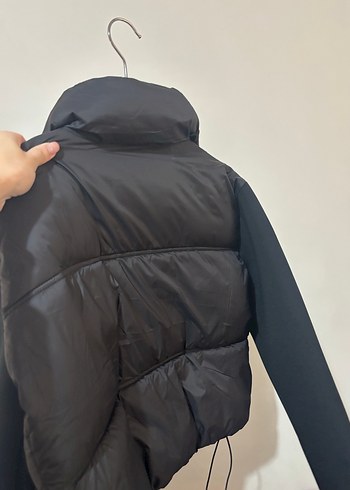 Siyah Fermuarlı Kadın Kışlık Mont - Görsel 3