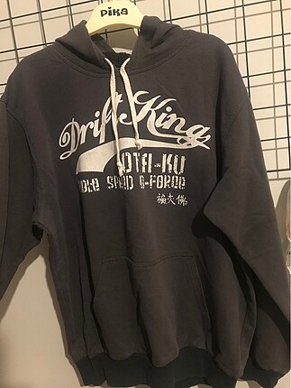 Kapüşonlu sweatshirt