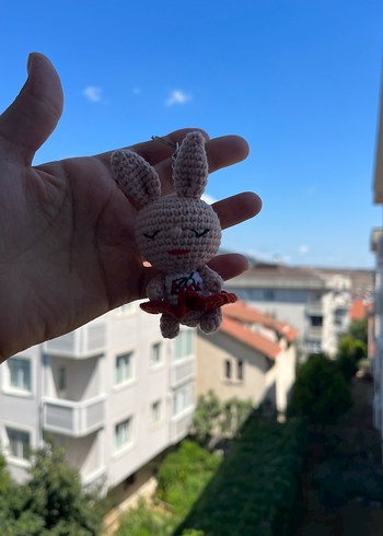 Diğer Bordo Renkli El Örgüsü Tavşan Anahtarlık
