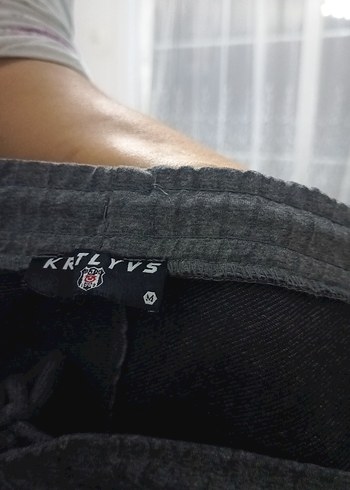 Gri Baskılı Düğmeli erkek Beşiktaş Eşofman Altı - Görsel 3