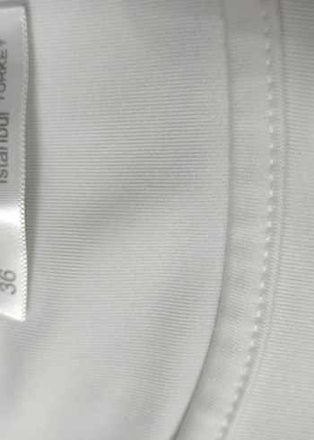 Beyaz V Yaka Uzun Kollu Kadın Bluz - Görsel 3