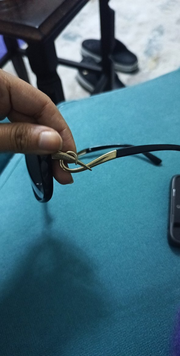 Klasik Tokalı Kadın Gözlüğü - Görsel 3