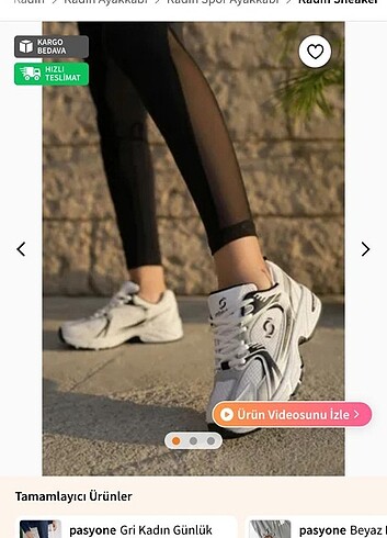 Spor ayakkabı kar küresi