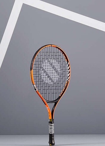Artengo marka çocuk tenis raketi