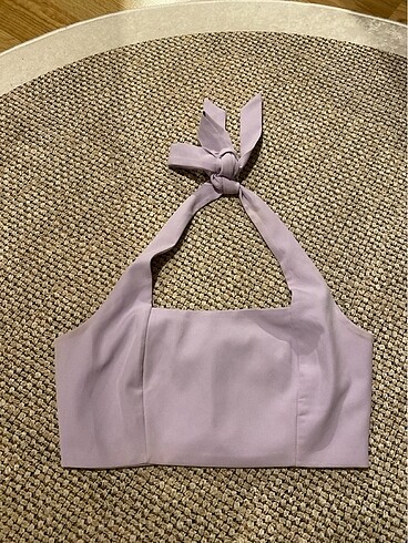 Lila crop