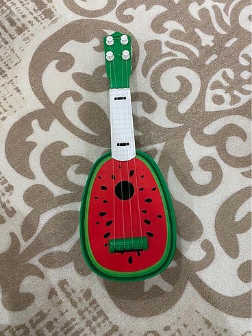 Oyuncak gitar