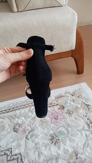 38 Beden siyah Renk Çok şık topuklu ayakkabı