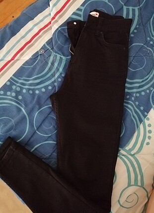 Yüksek bel siyah Jean(SIFIR) 