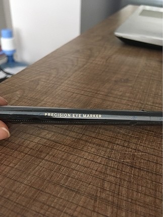 Keçeli Eyeliner Siyah