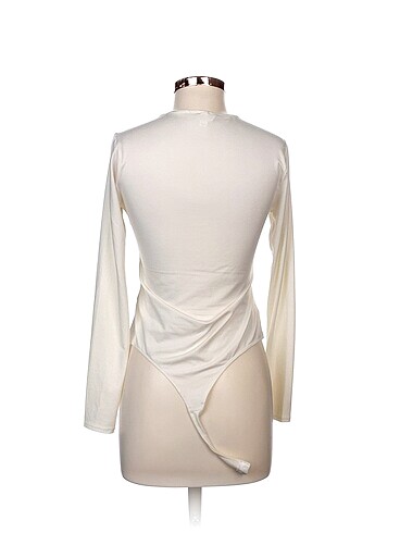 m Beden H&M Bluz %70 İndirimli.