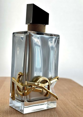 Yves Saint Laurent platin Kadın Parfümü