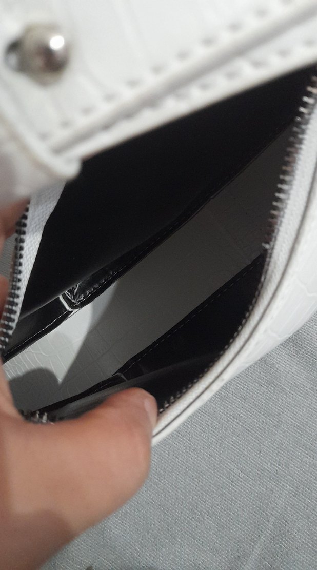 Beyaz Deri Yılan Desenli Tokalı Çanta - Görsel 4