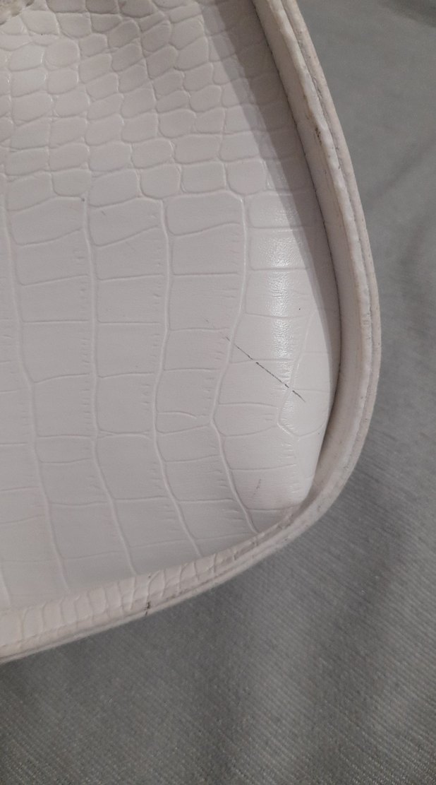 Beyaz Deri Yılan Desenli Tokalı Çanta - Görsel 5