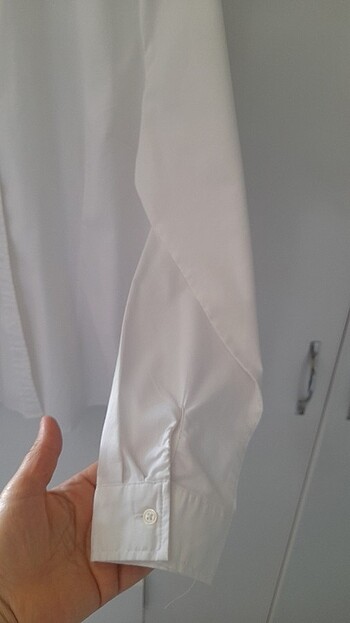 Beyaz gömlek - Görsel 4