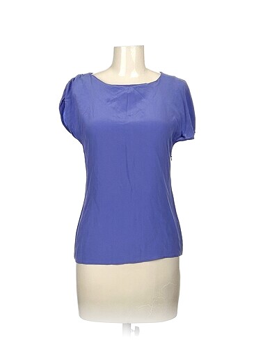 Guess Bluz %70 İndirimli.