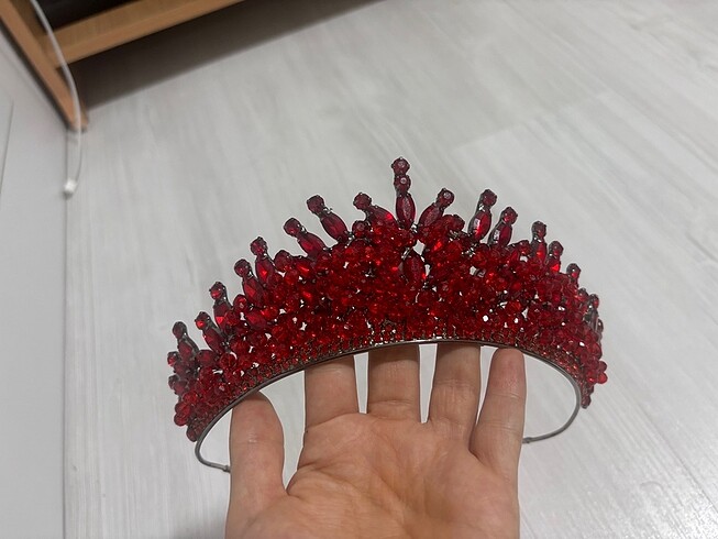 Kına taç ve kolye
