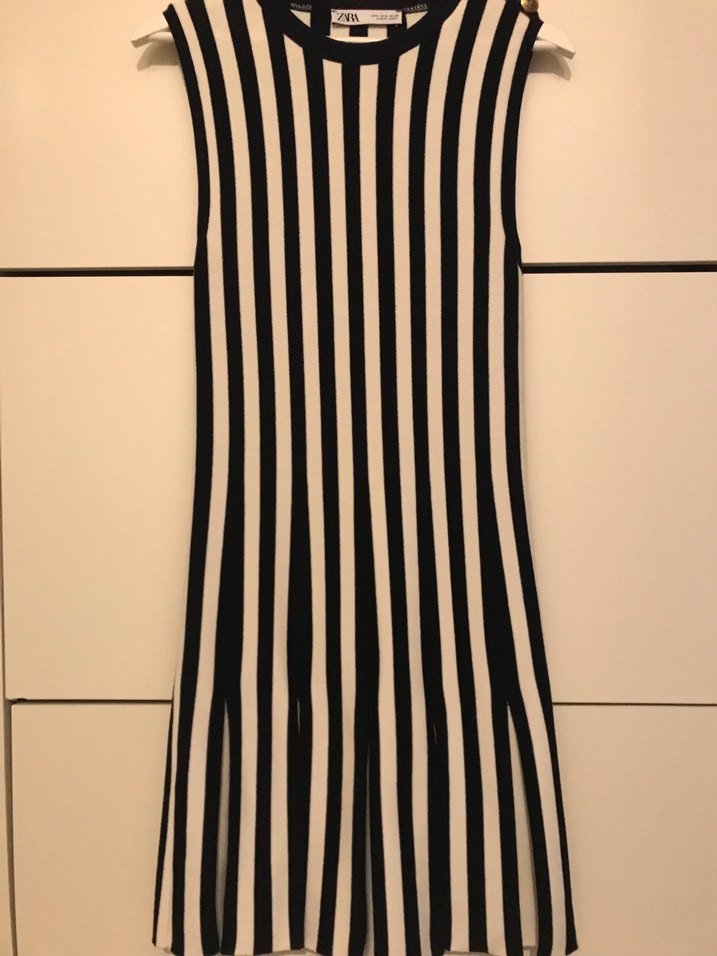 Düğmeli Midi Kolsuz Elbise - Görsel 3