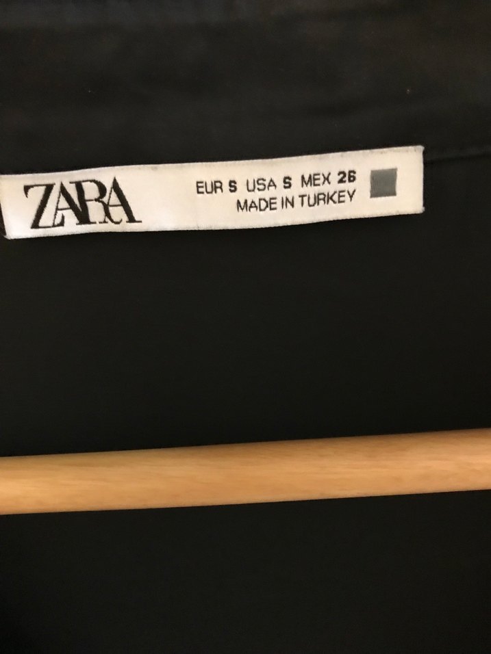 ZARA Siyah V Yakalı Düğmeli Kadın Gömlek - Görsel 5