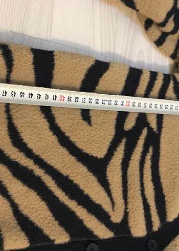 C&A Kahverengi Zebra Desenli Tüylü V Yaka Hırka - Görsel 7