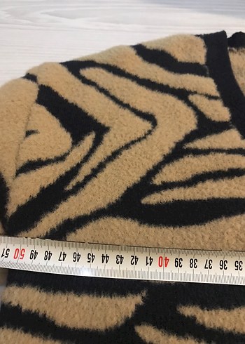 C&A Kahverengi Zebra Desenli Tüylü V Yaka Hırka - Görsel 8