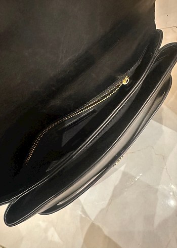 Siyah Deri Tokalı Yılan Desenli Kadın Çanta - Görsel 6