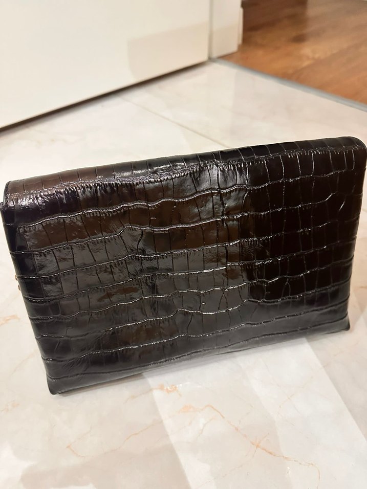 Siyah Deri Tokalı Yılan Desenli Kadın Çanta - Görsel 5