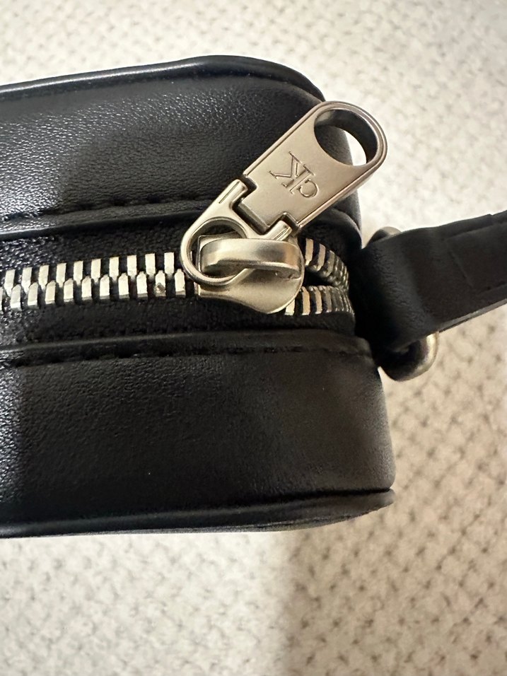 Siyah Deri Kadın Çapraz Çanta - Görsel 5