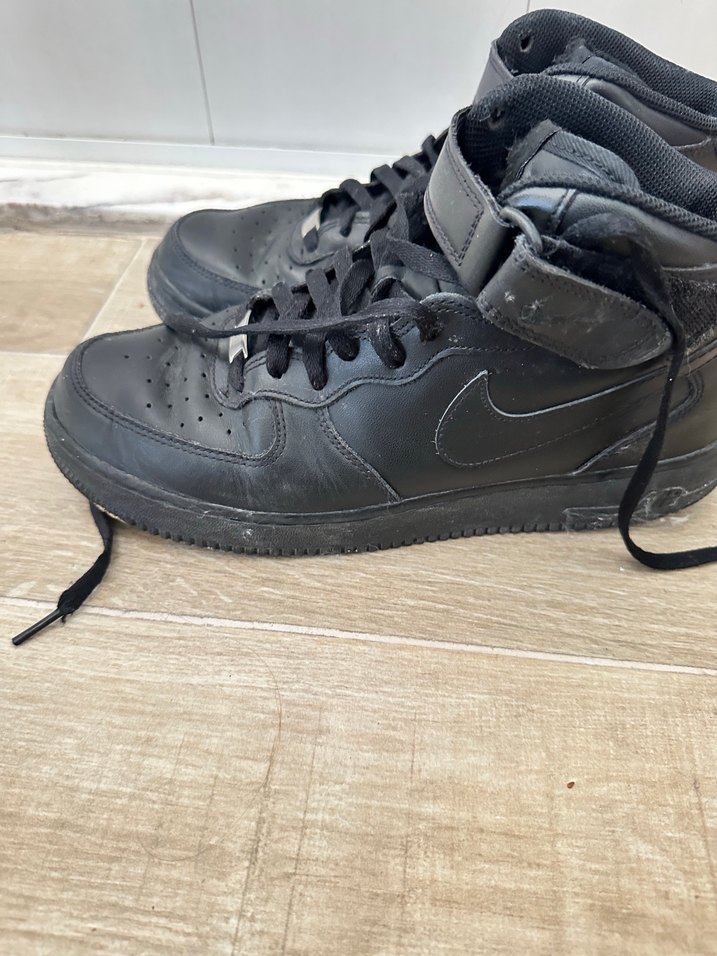 Nike air Force bot orjinaldir  44 numara - Görsel 3