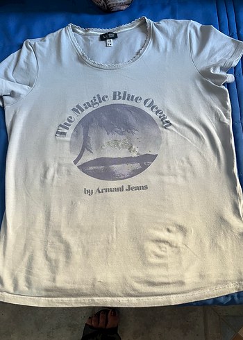 Armani tshirt