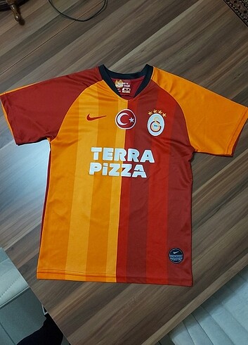 GALATASARAYLI FORMA 