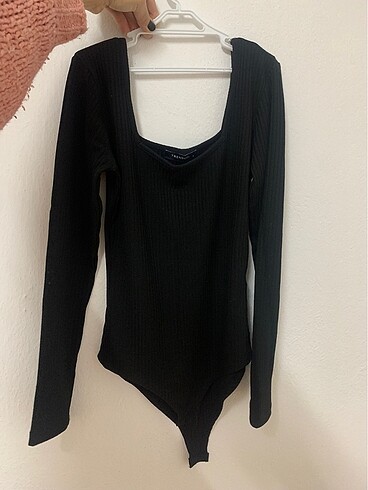 Body çıtçıtlı