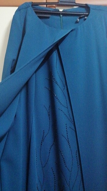 Yeşil Elbise  - Görsel 3