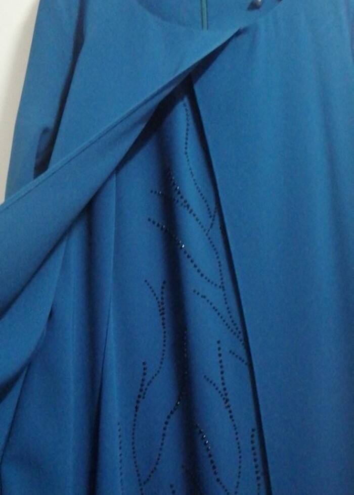 Yeşil Elbise  - Görsel 3