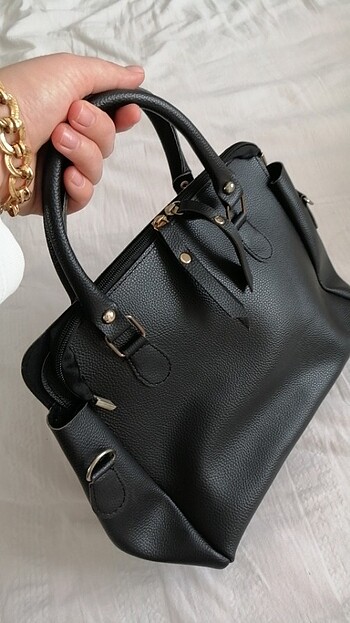 Siyah Çanta - Görsel 2