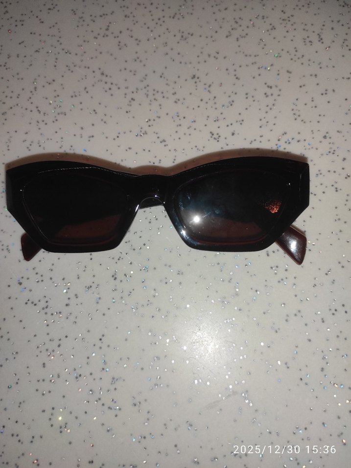 Parlak Kahverengi Minimalist Kadın Gözlüğü - Görsel 2