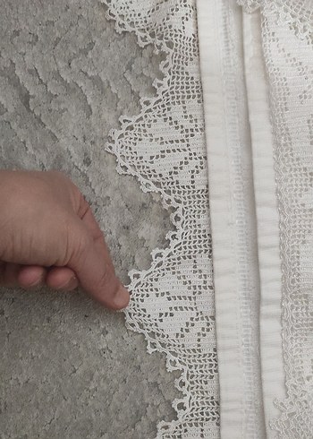 Nakışlı Beyaz Havlu Gri Detaylı - Görsel 6