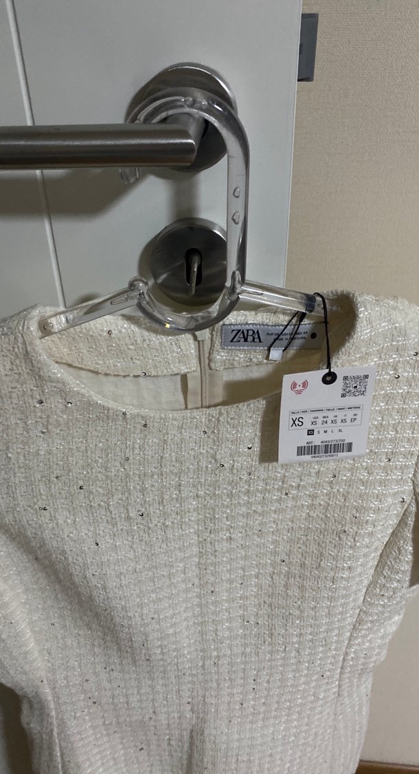 Beyaz Kısa Kollu Mini Örgü Elbise - Görsel 2