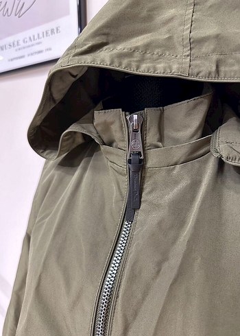 Massimodutti Uzun Haki Kadın Parka - Görsel 5